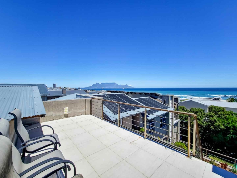 5 Bedroom Property for Sale in Bloubergstrand Western Cape